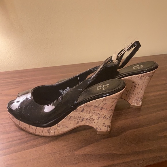 Fashion Bug heels - Picture 2 of 4